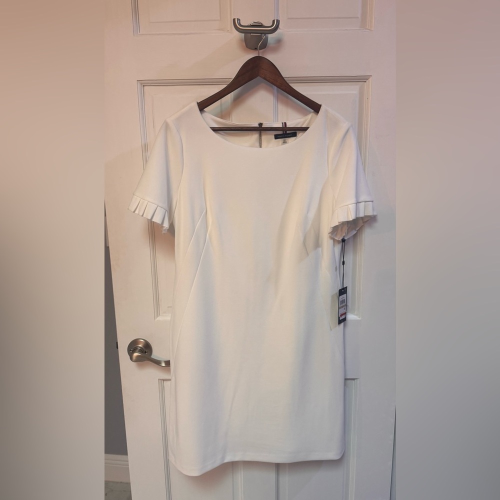 NWT Tommy Hilfiger Boatneck Short Sleeve Scuba Crepe Sheath Dress